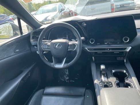 Used 2024 Lexus RX 350 AWD w/ Convenience Package image 8
