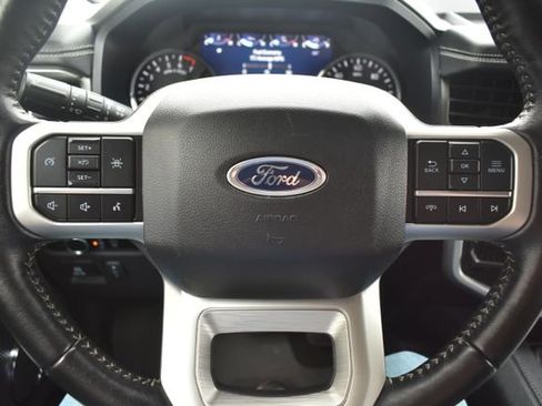 Used 2024 Ford Expedition XLT AWD/4WD image 21