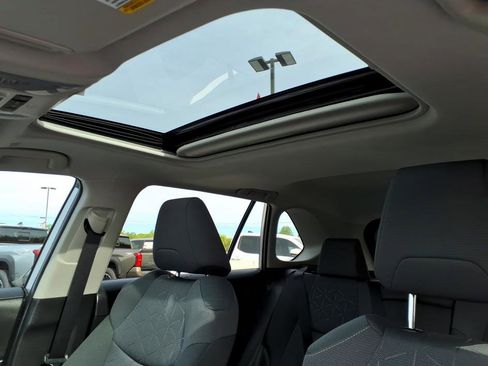 Certified 2025 Toyota RAV4 XLE w/ Convenience Package image 15