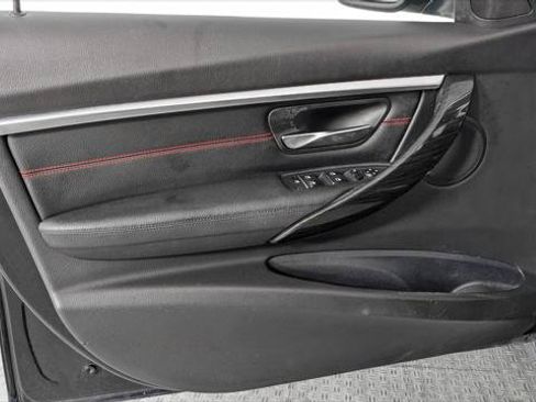 Used 2017 BMW 330i xDrive Sedan AWD/4WD image 13
