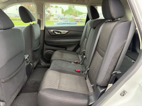 Used 2018 Nissan Rogue S AWD/4WD image 26