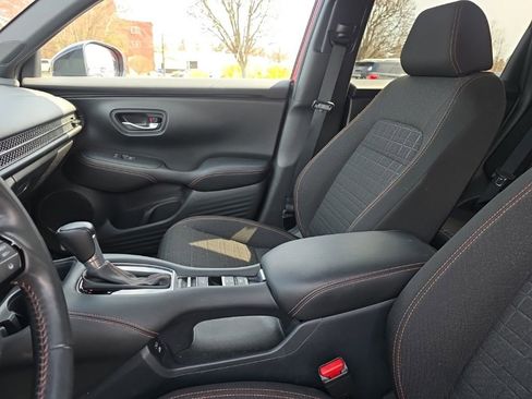 Used 2025 Honda HR-V Sport image 22