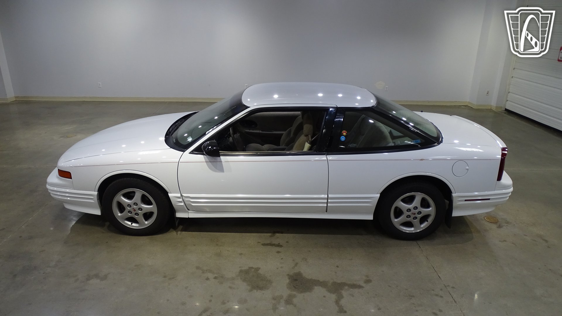 Used 1997 Oldsmobile Cutlass Supreme SL FWD image 5