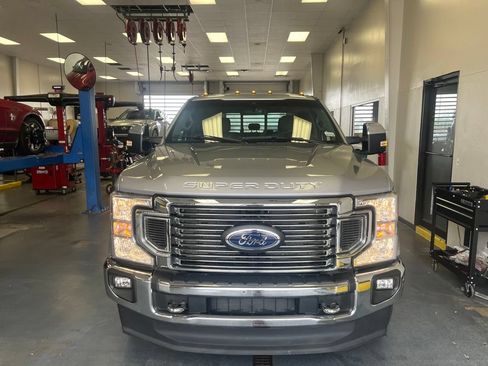 Used 2022 Ford F350 XLT w/ XLT Premium Package AWD/4WD image 10