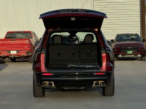 Used 2024 Chevrolet Traverse RS w/ LPO, Floor Liner Package image 13