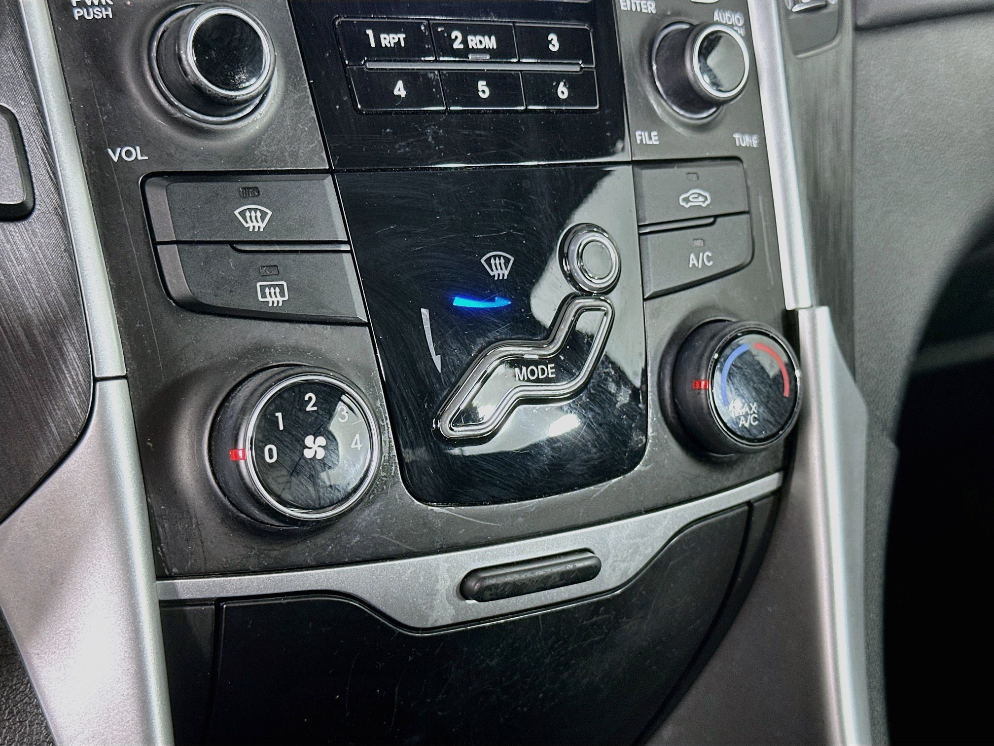 Used 2011 Hyundai Sonata SE FWD image 21