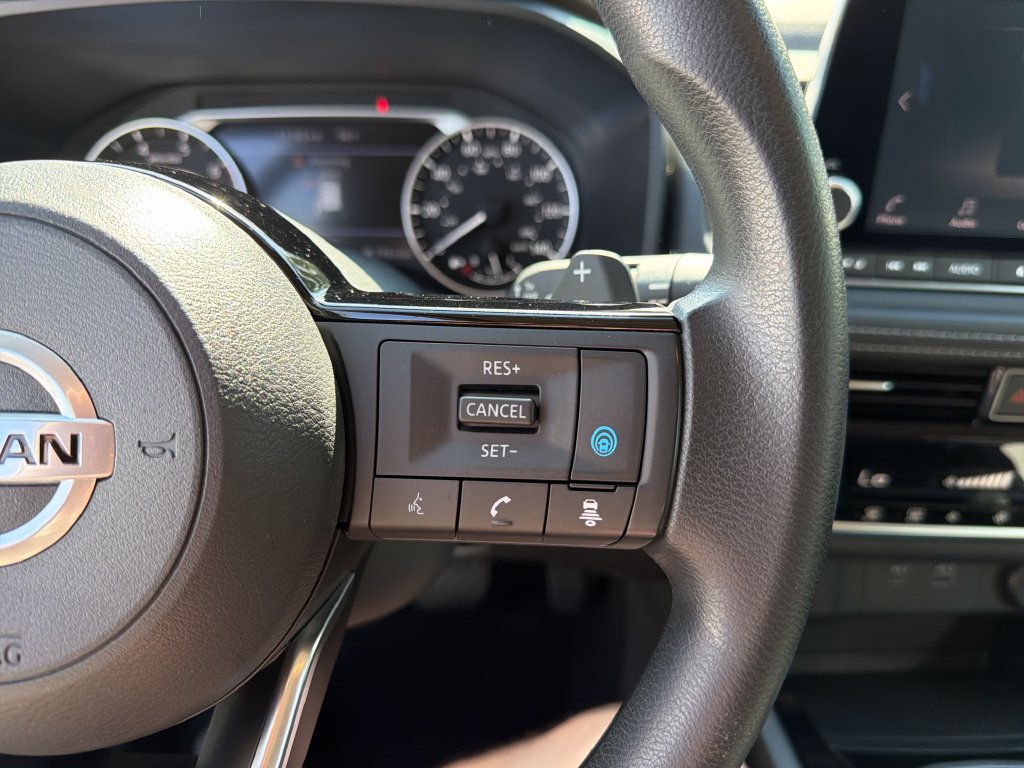 Used 2021 Nissan Rogue SV FWD image 22