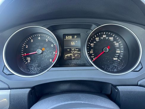 Used 2016 Volkswagen Jetta SE image 13