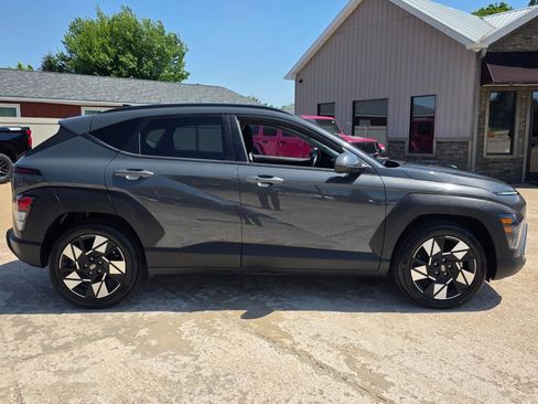 Used 2025 Hyundai Kona SEL FWD image 21