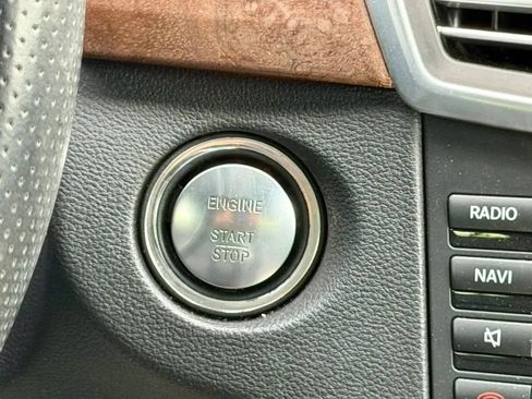 Used 2013 Mercedes-Benz E 350 4MATIC Sedan image 27