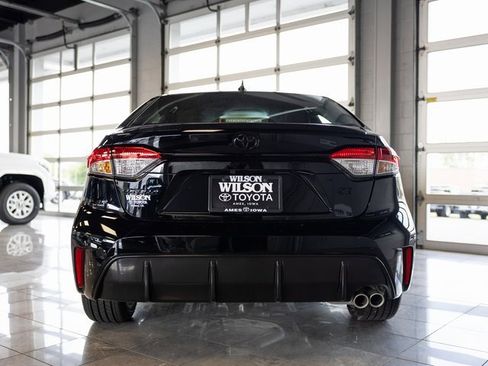 Certified 2025 Toyota Corolla SE w/ SE Premium Package image 4