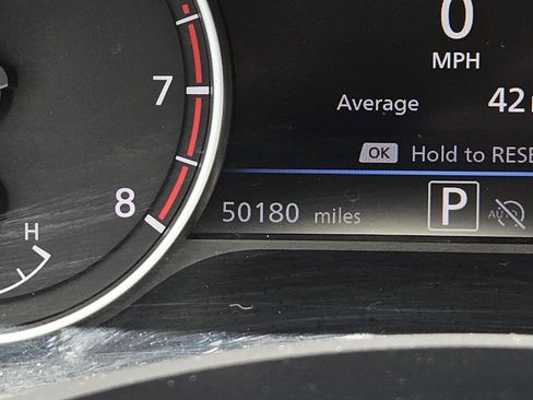 Used 2025 Nissan Sentra SR w/ SR Premium Package FWD image 21