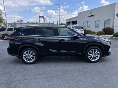 New 2026 Toyota Highlander Limited AWD/4WD image 6