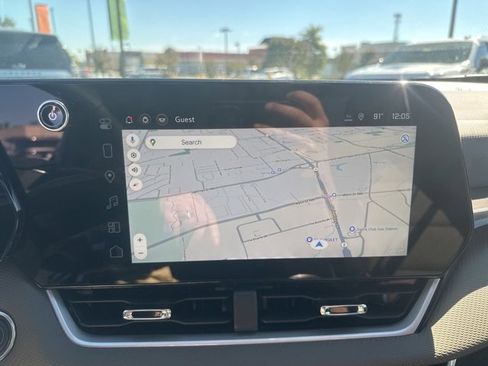 New 2026 Chevrolet Equinox LT w/ Convenience Package II image 23