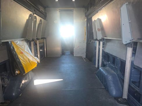 Used 2020 Ford Transit 250 148 High Roof Extended RWD image 3