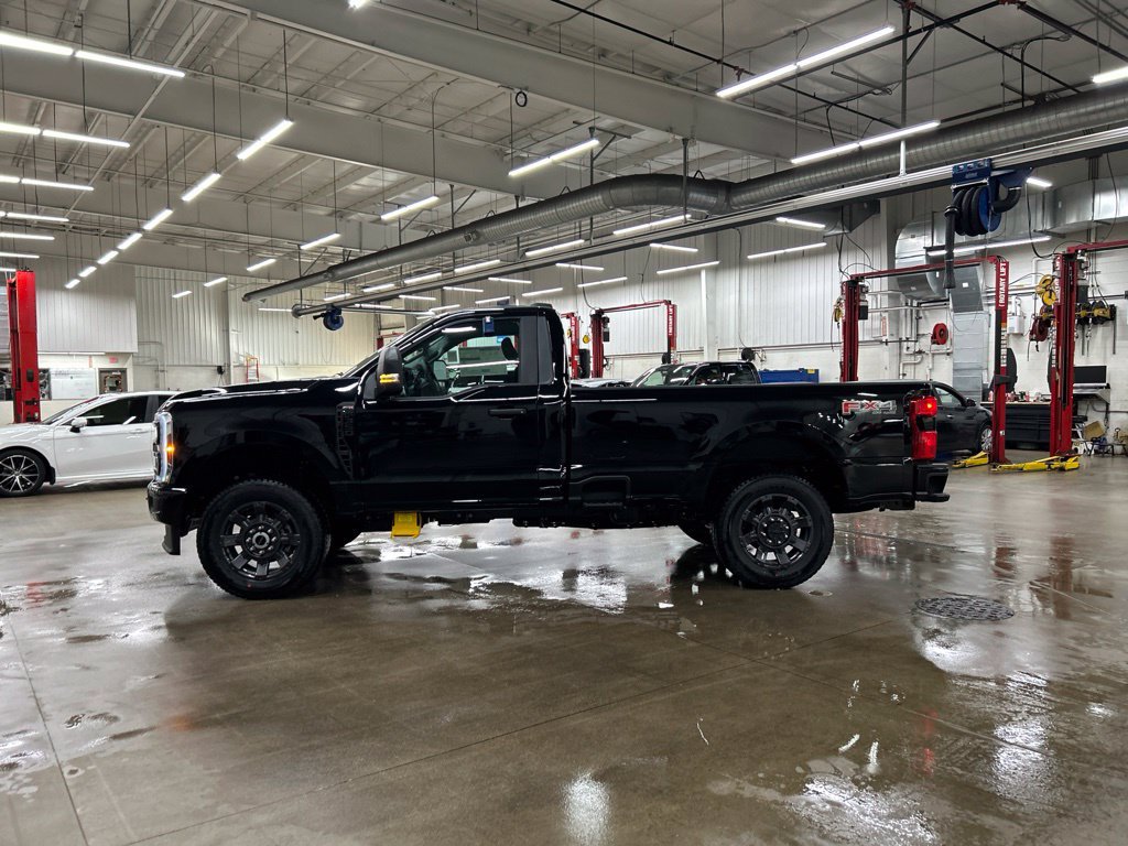 New 2027 Ford F350 XL w/ STX Appearance Package AWD/4WD image 9