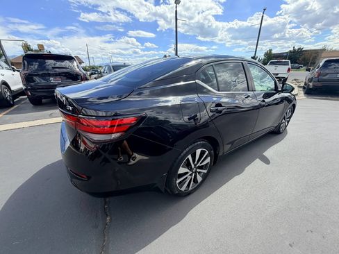 Used 2020 Nissan Sentra SV w/ SV Premium Package FWD image 4