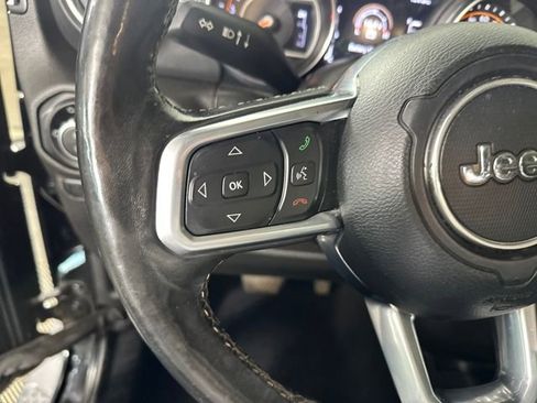 Used 2020 Jeep Gladiator Overland image 15