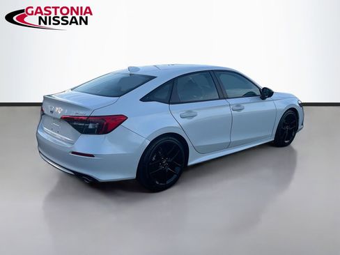 Used 2023 Honda Civic Sport image 9