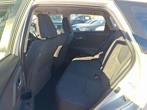 Used 2018 Toyota Corolla iM image 10