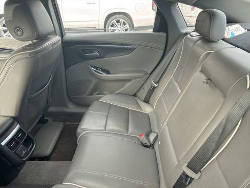 Used 2017 Chevrolet Impala Premier w/ Enhanced Convenience Package image 6