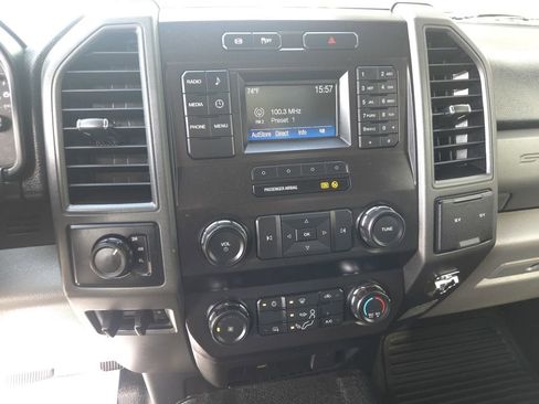 Used 2019 Ford F550 4x4 Regular Cab Super Duty image 24