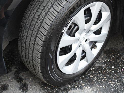 Certified 2024 Toyota Corolla LE image 11