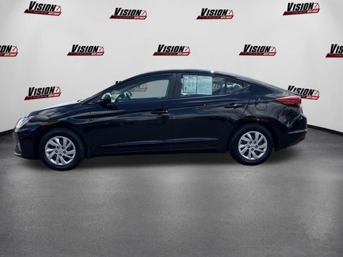 Used 2019 Hyundai Elantra SE w/ Winter Weather Package FWD image 7