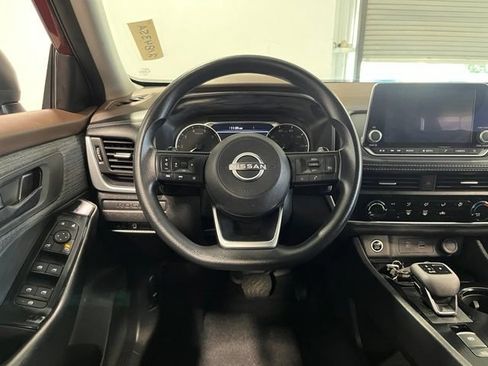 Used 2023 Nissan Rogue S AWD/4WD image 22