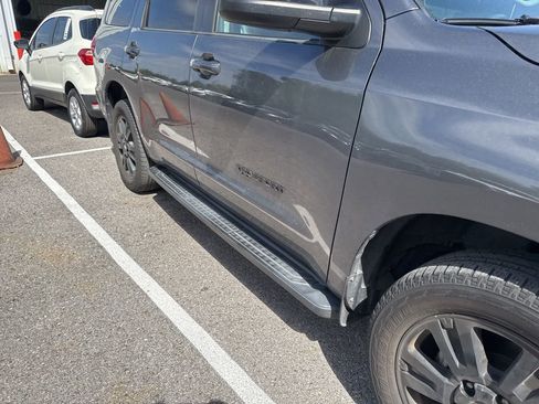 Used 2018 Toyota Sequoia TRD Sport image 5