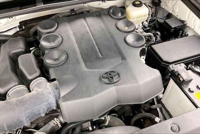 Used 2021 Toyota 4Runner Limited AWD/4WD image 30