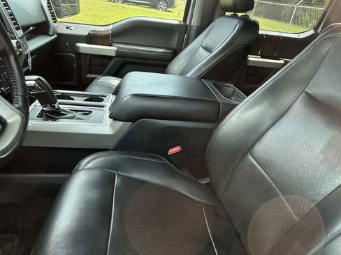 Used 2016 Ford F150 Lariat w/ Equipment Group 502A Luxury AWD/4WD image 7