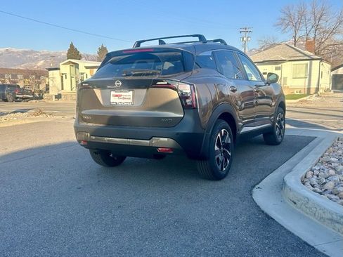 New 2026 Nissan Kicks SV w/ Cold Weather Package image 3