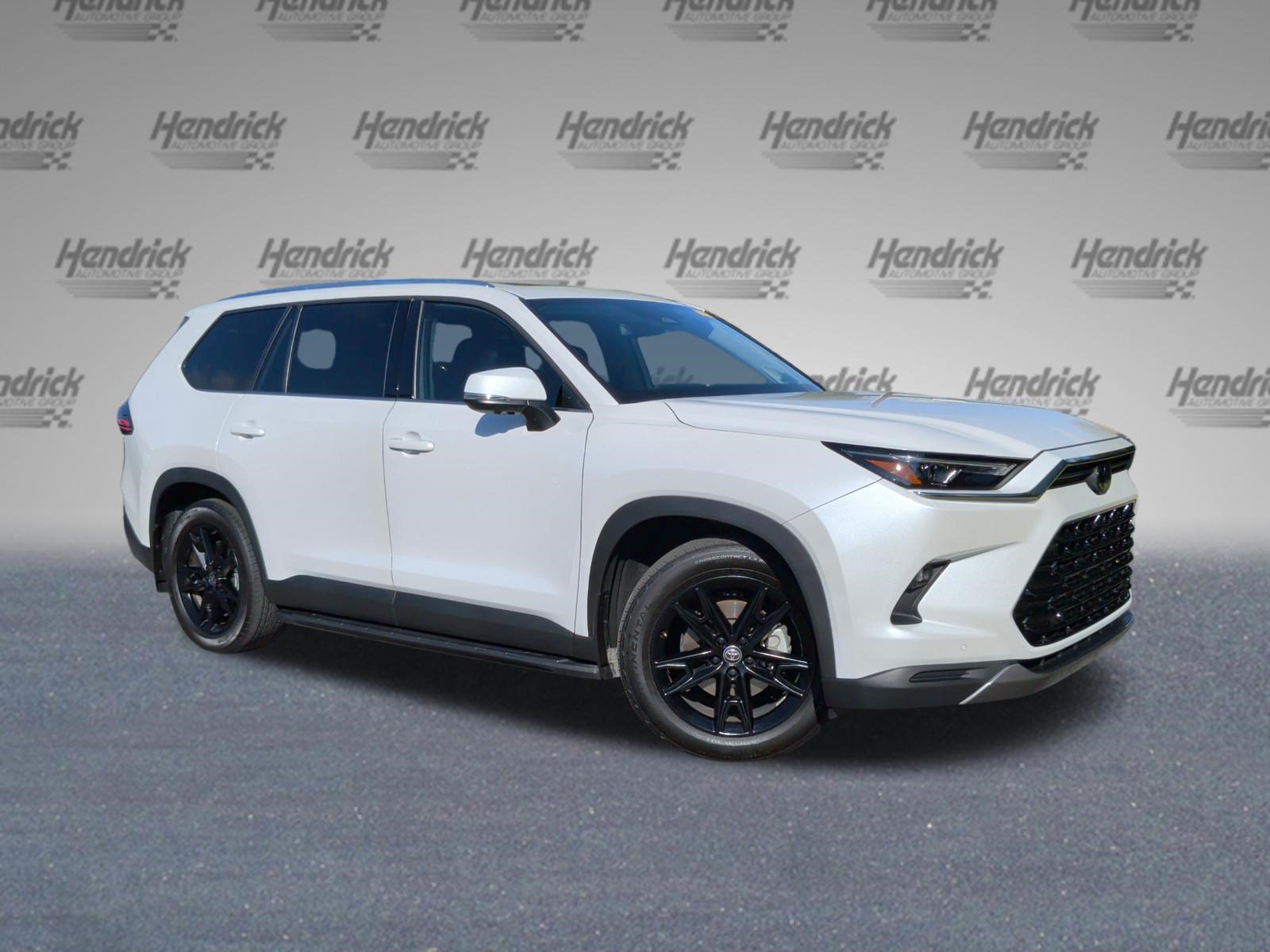 Used 2025 Toyota Grand Highlander AWD image 2