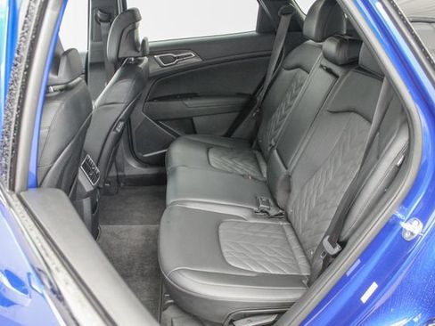 Used 2025 Kia Sportage X-Line w/ Premium Package AWD/4WD image 16