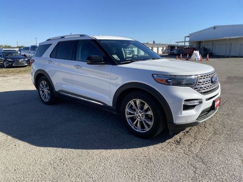 Used 2021 Ford Explorer Limited w/ Equipment Group 301A image 31
