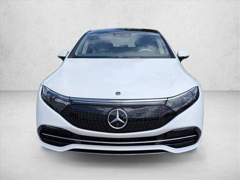 Used 2022 Mercedes-Benz EQS 450+ Sedan image 2