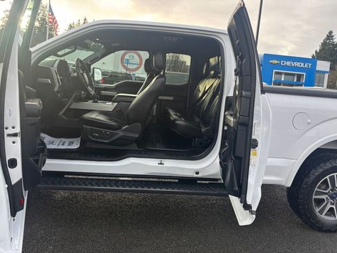 Used 2015 Ford F150 Lariat image 15