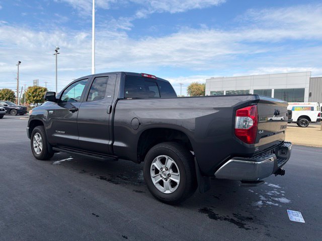 Used 2016 Toyota Tundra SR5 w/ SR5 Upgrade Package AWD/4WD image 5