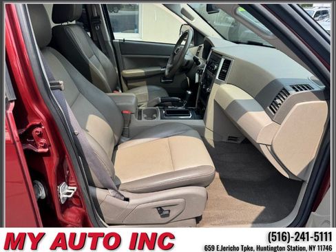 Used 2009 Jeep Grand Cherokee Laredo AWD/4WD image 29