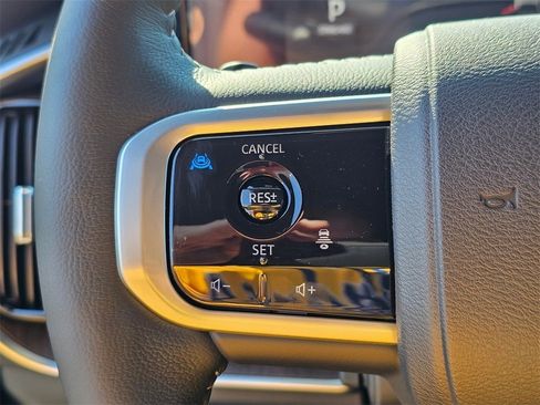 New 2025 Nissan Armada SL image 36