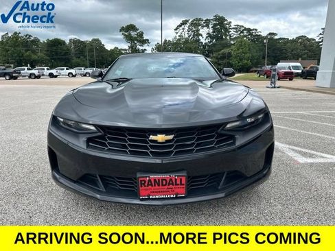 Used 2023 Chevrolet Camaro LT RWD image 2