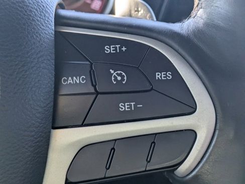 Used 2015 Dodge Challenger R/T Scat Pack w/ Leather Interior Group image 16