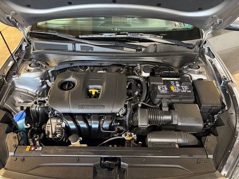 Certified 2024 Kia Forte LXS w/ LXS Technology Package FWD image 27