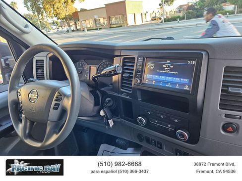 Used 2019 Nissan NV 3500 SL image 15