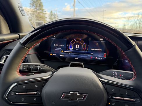 New 2026 Chevrolet Traverse RS image 11