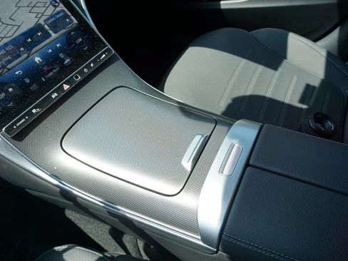 Used 2024 Mercedes-Benz C 300 Sedan image 18