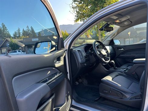 Used 2016 Chevrolet Colorado Z71 image 21