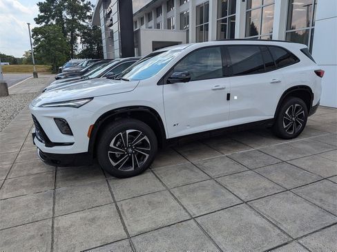 New 2026 Buick Enclave Sport Touring w/ Power Package image 4