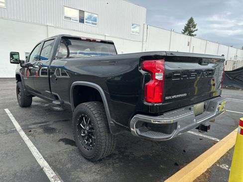 Used 2020 Chevrolet Silverado 2500 LTZ w/ Safety Package image 6